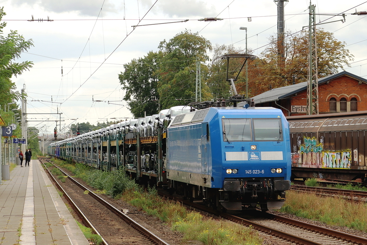 PRESS 145 023-6 (145 083-2) kommt mit einem Autotransportzug durch Eystrup gefahren 12.9.2026