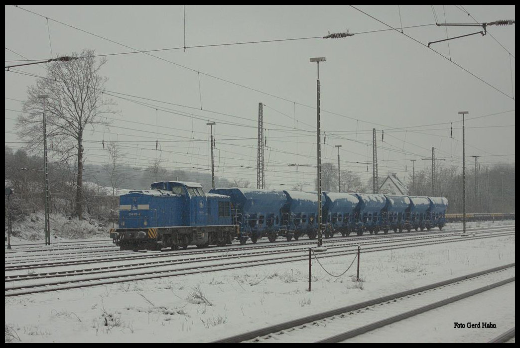 Press 204012 stand mit sieben Schüttgutwagen am 15.2.2016 um 9.40 Uhr schon geraume Zeit im Bahnhof Hasbergen.