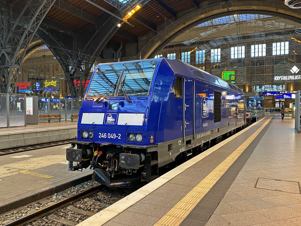 Press 246 049-2 steht im Bahnhof Leipzig, gesehen am 31. März 2024.