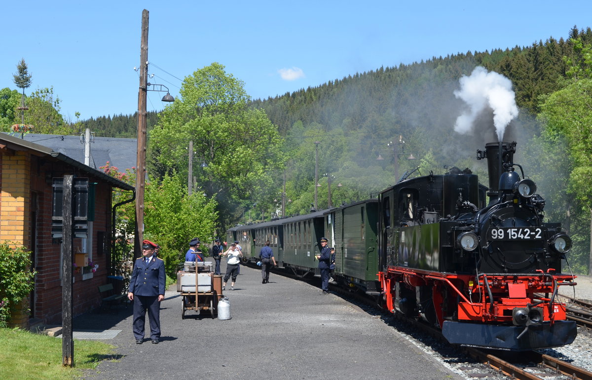 Preßnitztalbahn - Museumsbahn Steinbach – Jöhstadt: Motiv wie in den 1980ern ? Sächs. IV K 99 1542-2 in Schmalzgrube (Fest: LGB/Märklin und der Verlagsgruppe Bahn das Jubiläum  50 Jahre LGB ) 21.05.2018