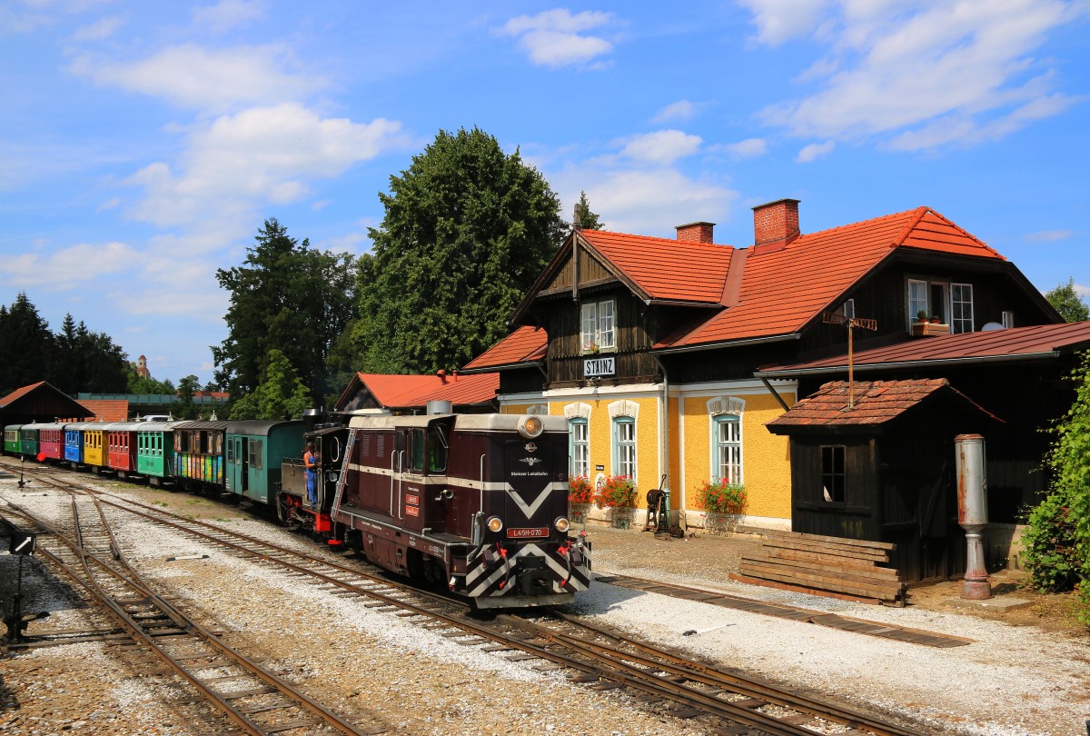 Probefahrt die 5te oder so ,.... L45H070 bespannt zusammen ´mit 764.411R am 1.August 2015 den  Flascherlzug  