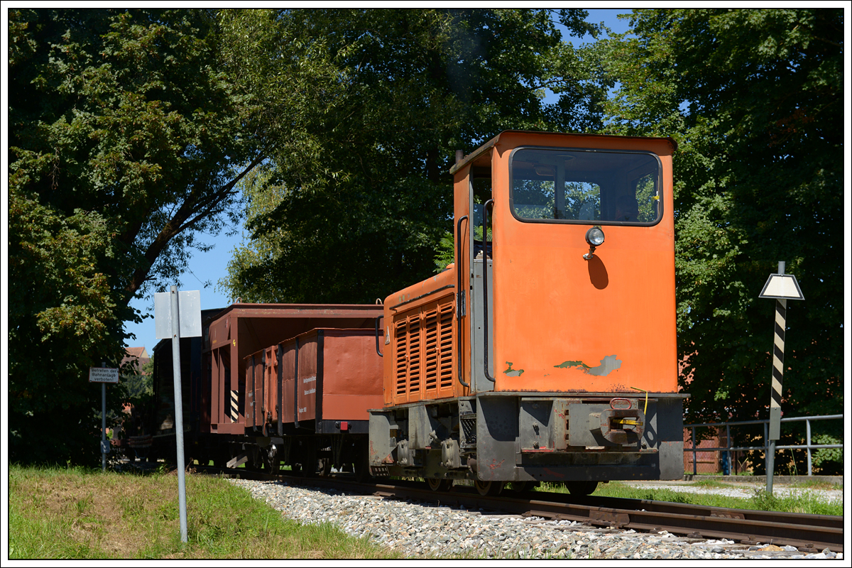 Probefahrt mit VL8 (ex. StLB, seit heuer im Privatbesitz) auf der Stainzer Lokalbahn am 18.8.2019. (kurz nach der Ausfahrt aus dem Bahnhof Stainz)