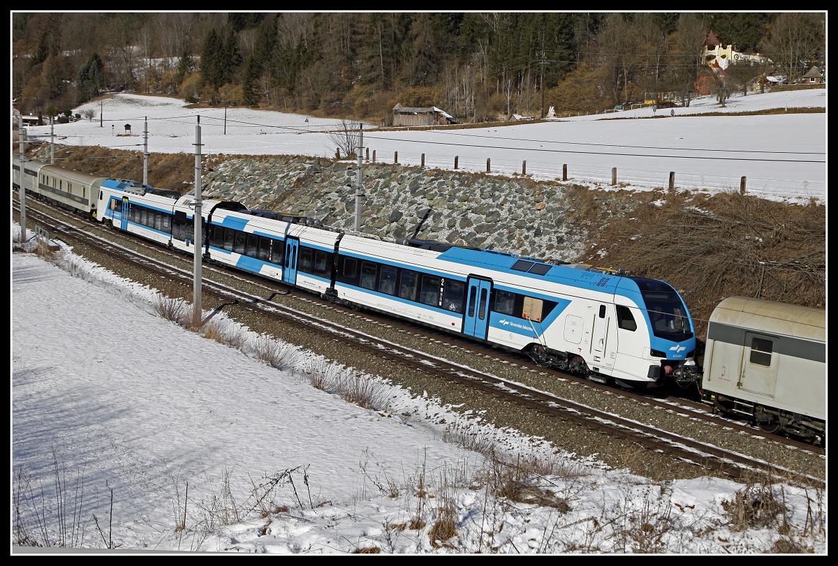 Probezug mit Flirt 3 bei St.Georgen ob Judenburg am 7.02.2020.