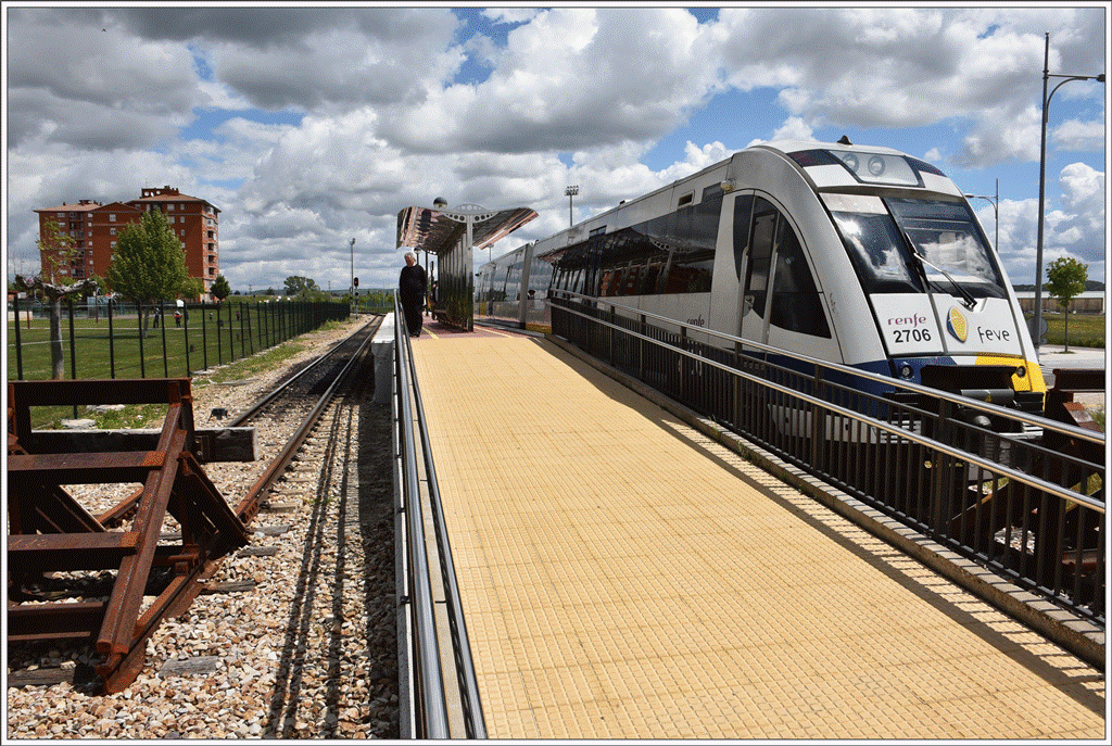 Provisorische Endhaltestelle Asunción/Universidad. (25.05.2016)