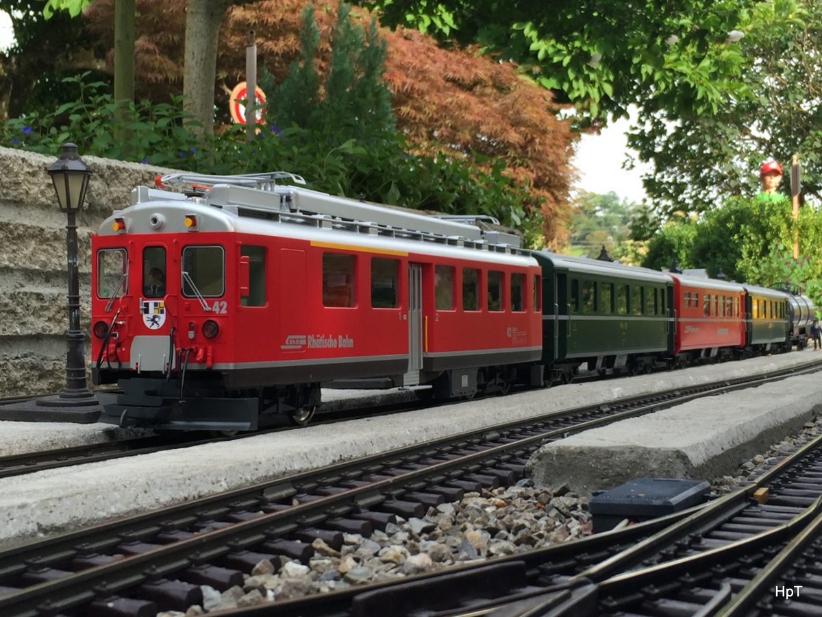 Pullamnn - Triebwagen ABe 4/4 42 mit Personenzug unterwegs auf der Stockerenbahn am 03.09.2016