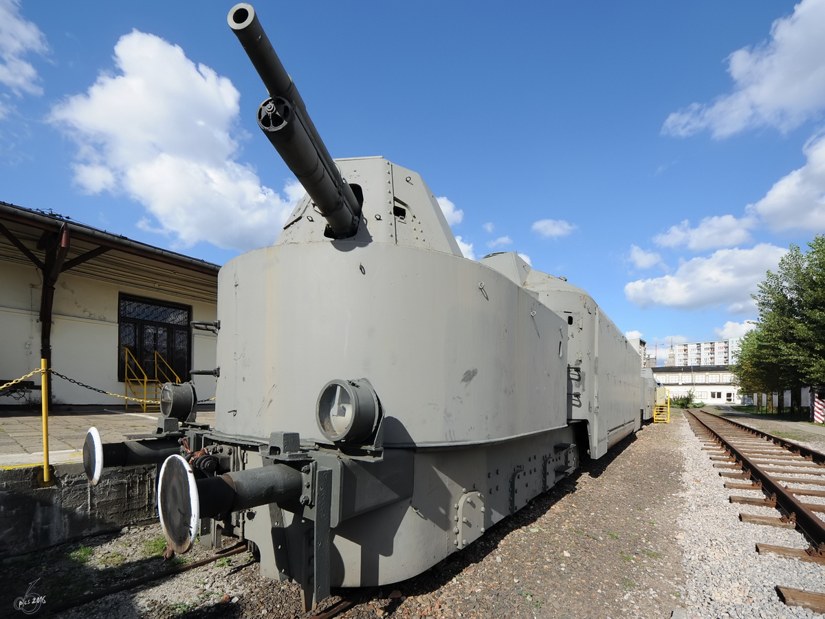 PzTrWg (Panzertriebwagen) 16 im Eisenbahnmuseum Warschau (August 2011)