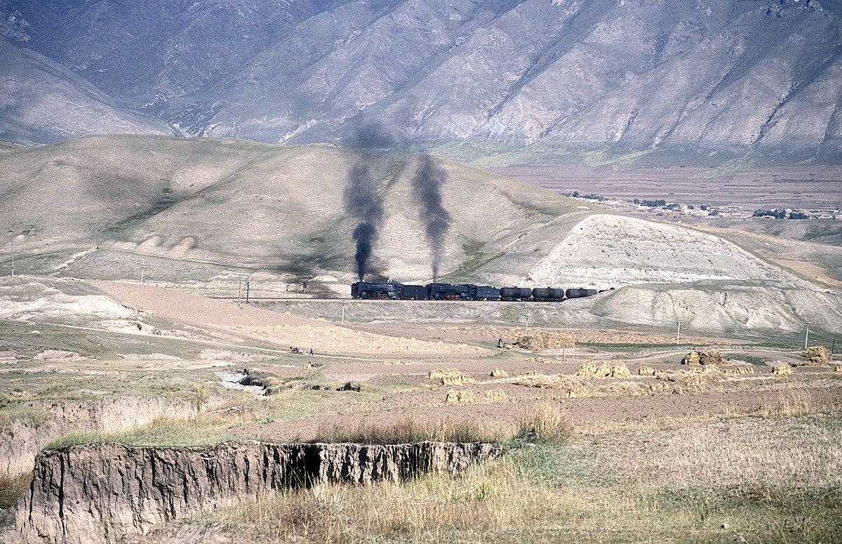 QJ 2191 + QJ 2648  Tianzhu  29.09.89