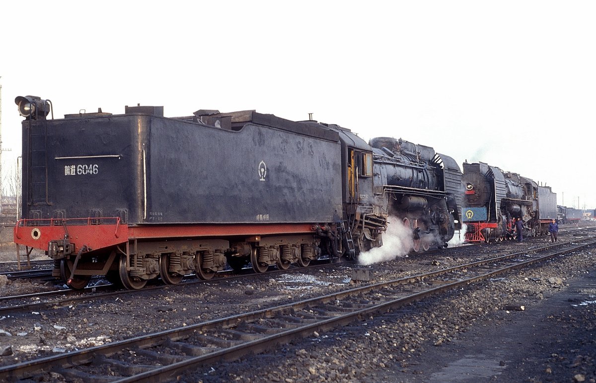 QJ 6046 + 6354  Baotou  29.12.88