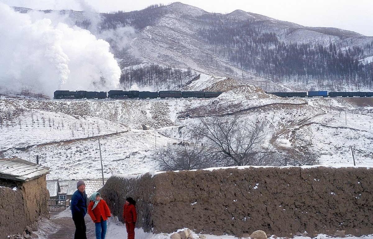 QJ 6301 + QJ 6517  Xiakengzi  04.01.98