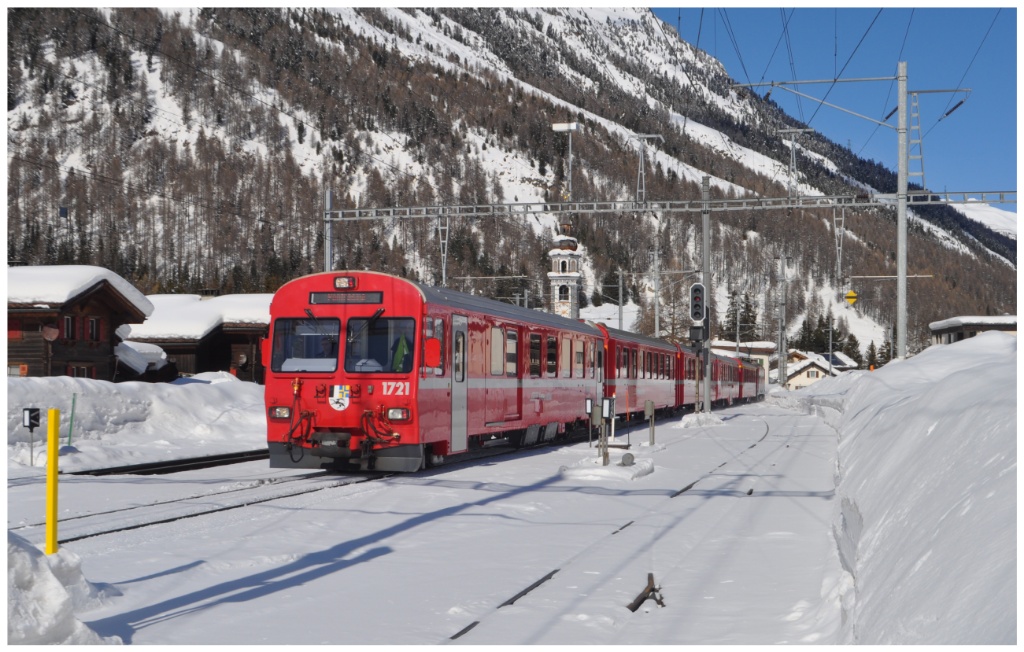 R 1937 mit Steuerwagen 1721 in Bever. (22.02.2014)
