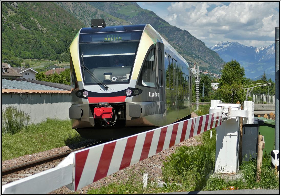 R119 mit ATR 100.003  Usedom  in Kastellbell/Castelbello. (02.06.2019)