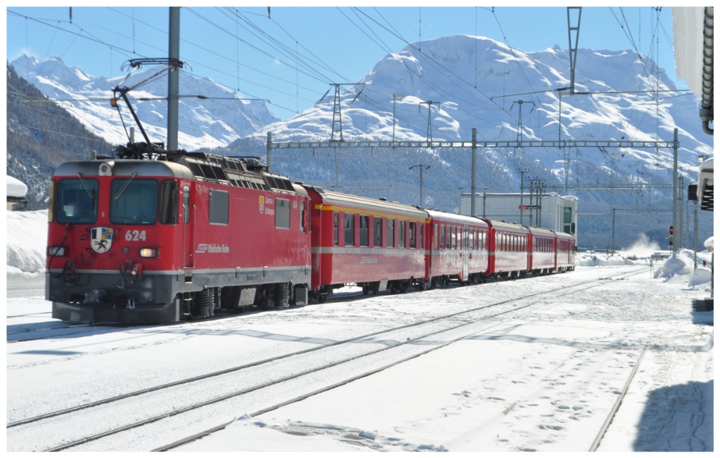R1937 auf dem Weg von Scuol Tarasp nach Pontresina in Bever. (22.02.2014)