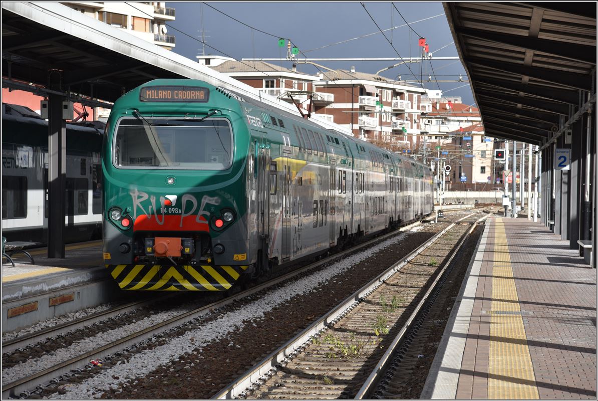 R4 098A EB 711-199 nach Milano Cadorna in Varese Nord. (17.01.2018)