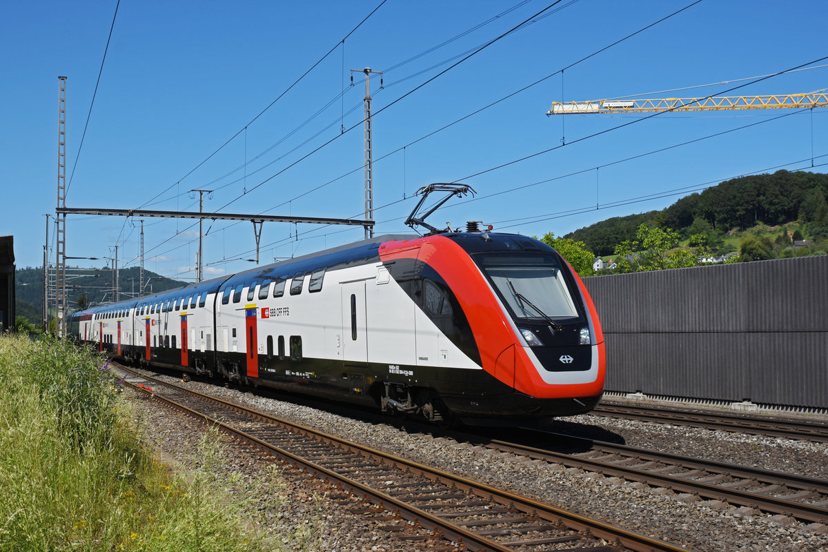 RABDe 502 004-0 Twindexx durchfährt den Bahnhof Gelterkinden. Die Aufnahme stammt vom 07.07.2020.