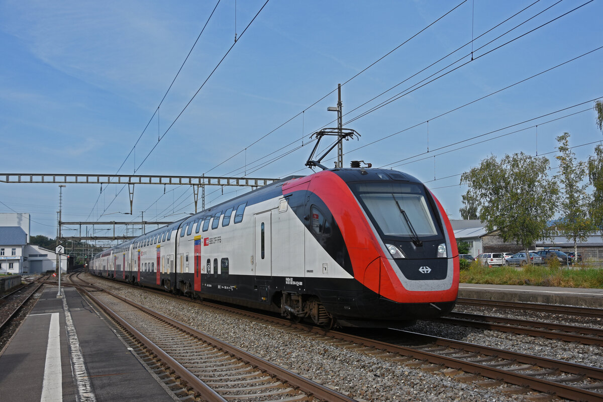 RABDe 502 004-0 Twindexx durchfährt den Bahnhof Rupperswil. Die Aufnahme stammt vom 07.09.2021.
