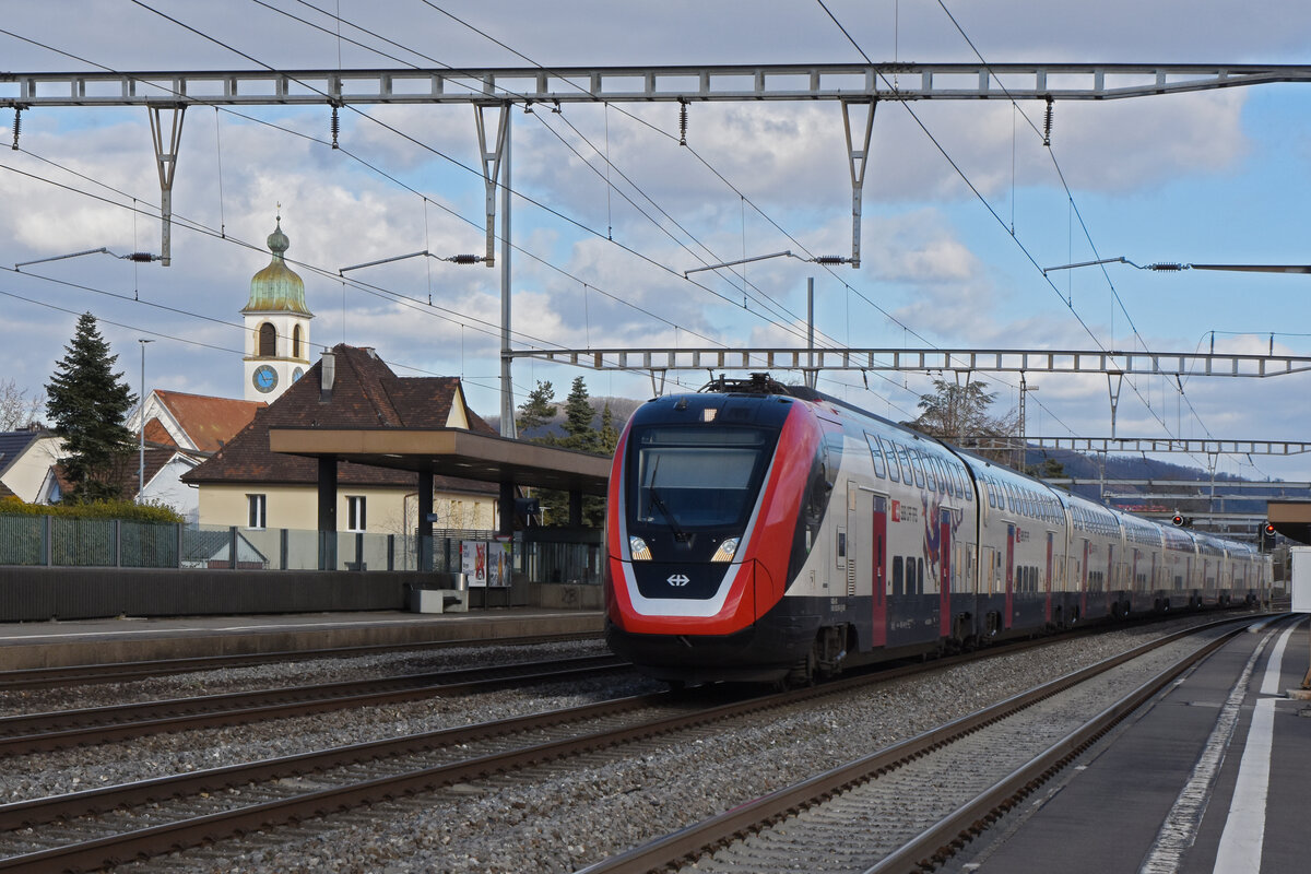 RABDe 502 006-5 Twindexx durchfährt den Bahnhof Rupperswil. Die Aufnahme stammt vom 07.02.2022.