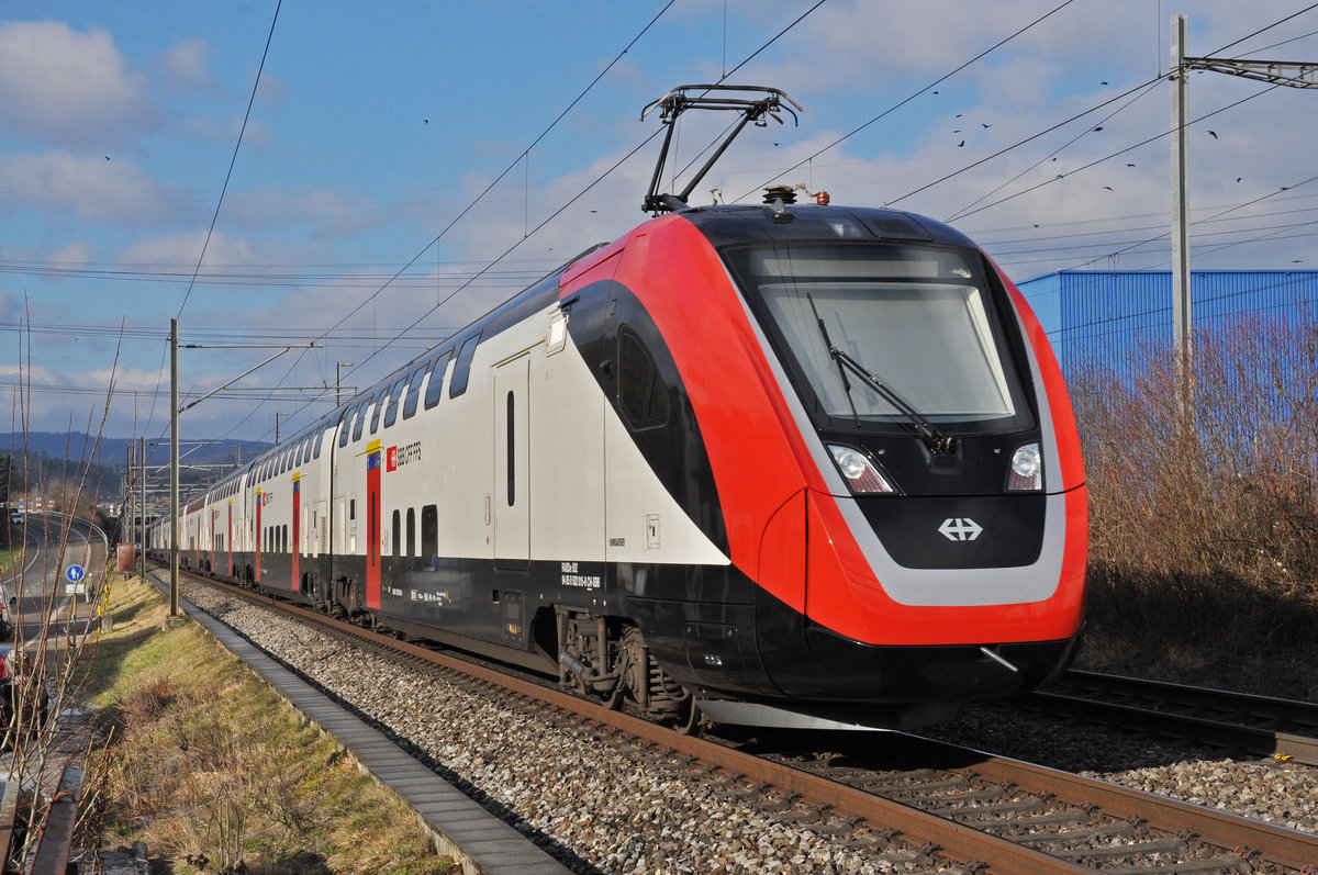 RABDe 502 015-6 Twindexx fährt Richtung Bahnhof Lausen. Die Aufnahme stammt vom 20.01.2020.