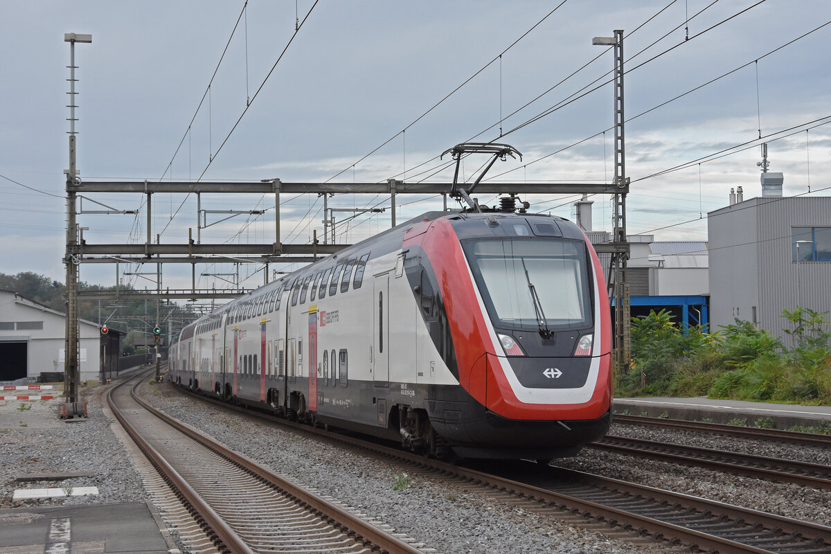 RABDe 502 016-4 Twindexx durchfährt am 21.09.2023 den Bahnhof Rupperswil.