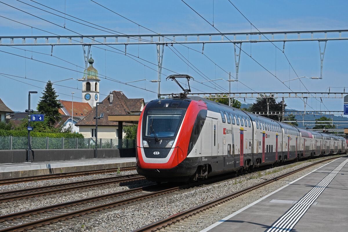 RABDe 502 022-2 Twindexx durchfährt am 12.08.2024 den Bahnhof Rupperswil.
