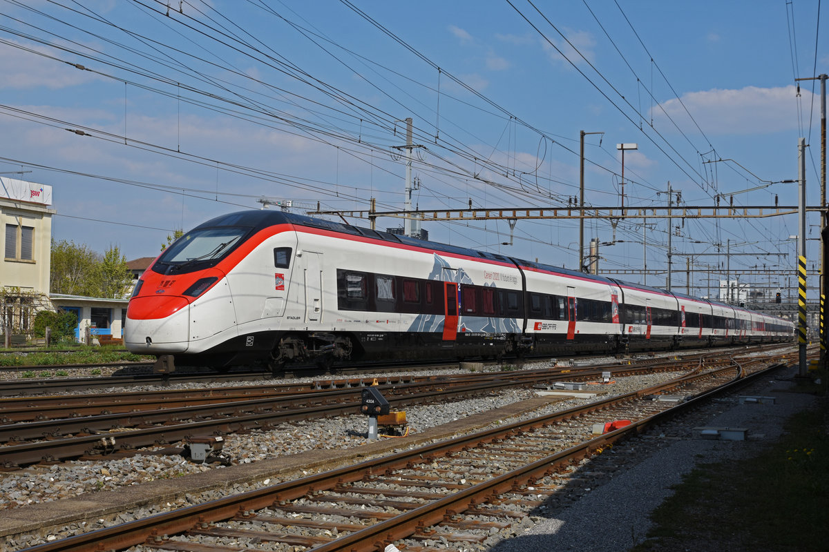 RABe 501 008-3  Ceneri 2020  durchfährt den Bahnhof Pratteln. Die Aufnahme stammt vom 09.04.2020.