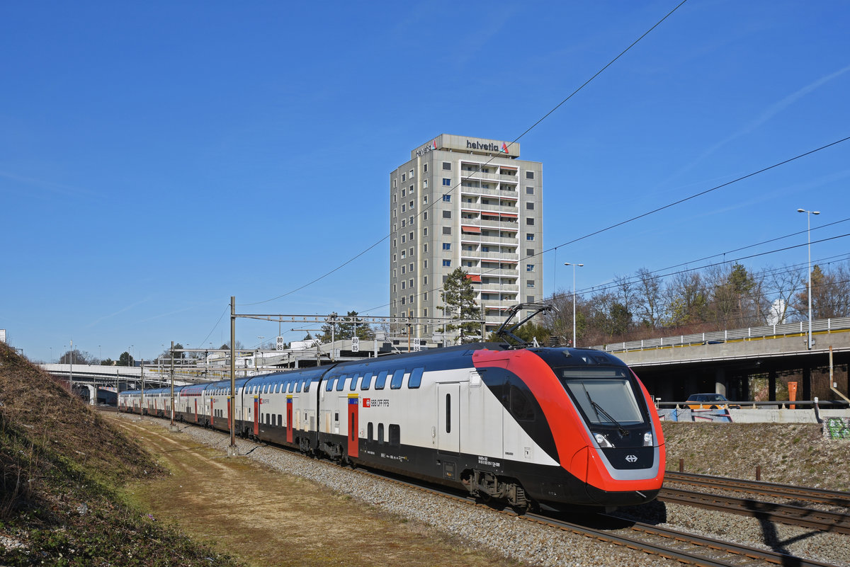 RABe 502 010-7 fährt Richtung Bahnhof SBB. Die Aufnahme stammt vom 17.02.2019.