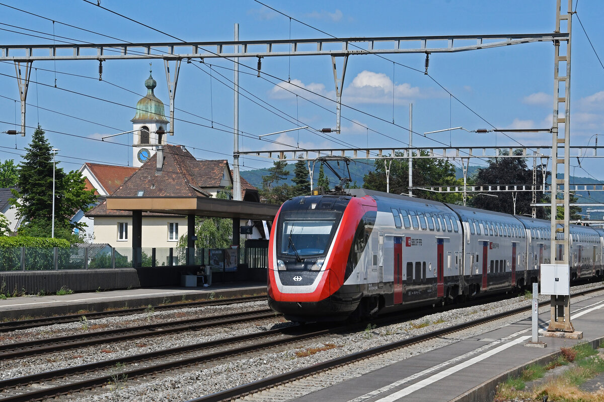 RABe 502 204-6 Twindexx durchfährt am 30.05.2023 den Bahnhof Rupperswil.