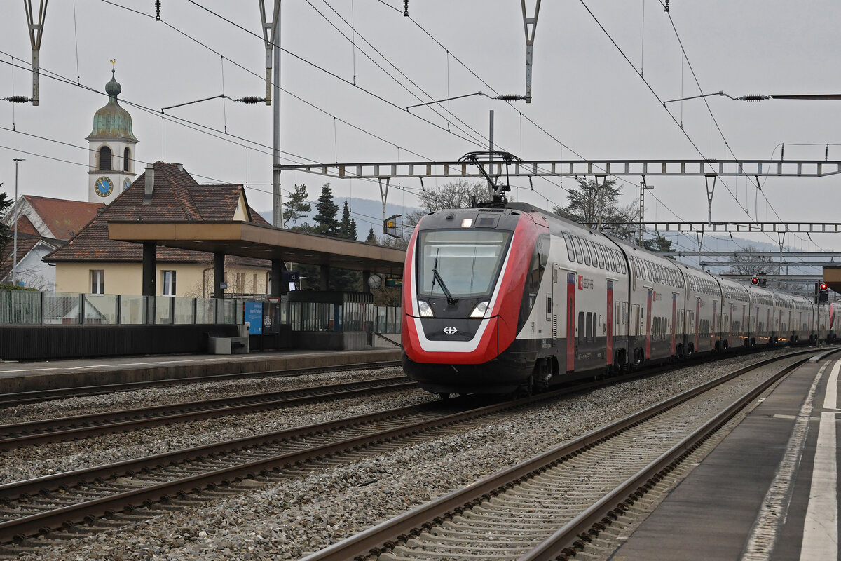 RABe 502 208-7 Twindexx durchfährt am 26.01.2023 den Bahnhof Rupperswil.