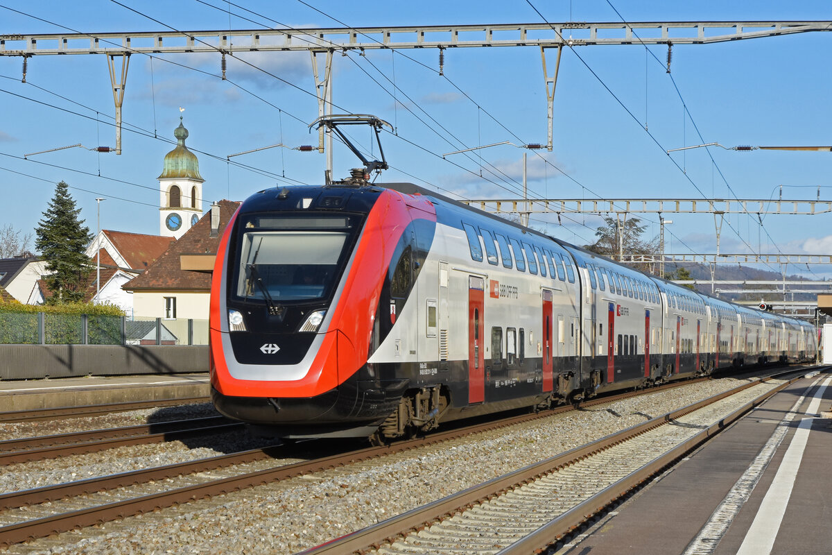 RABe 502 211-1 Twindexx durchfährt den Bahnhof Rupperswil. Die Aufnahme stammt vom 07.02.2022.