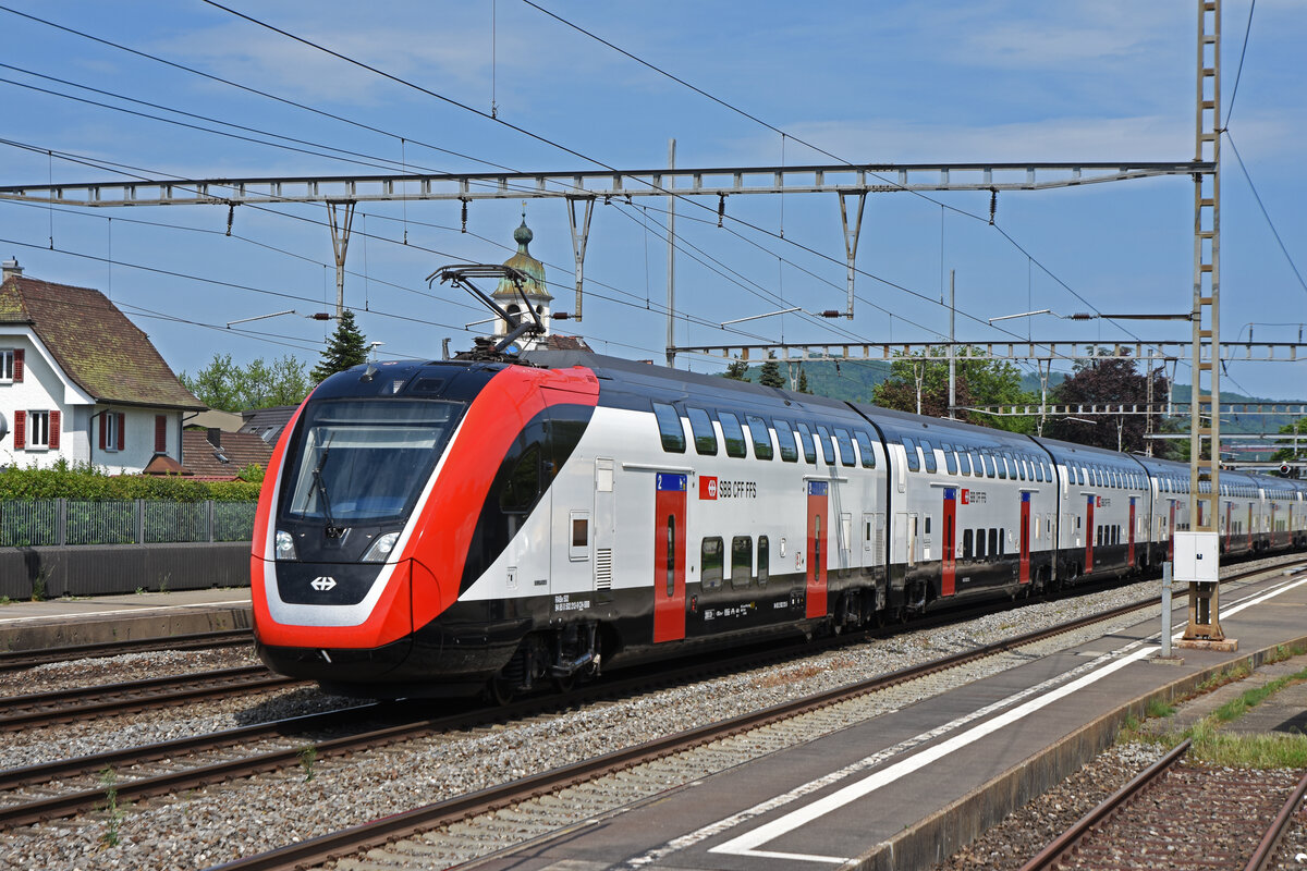 RABe 502 212-9 durchfährt den Bahnhof Rupperswil. Die Aufnahme stammt vom 12.05.2022.