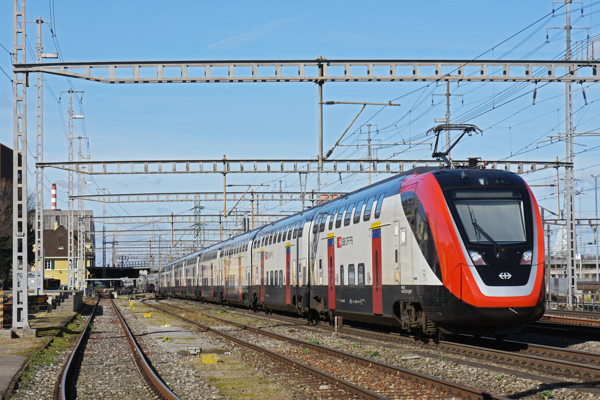 RABe 502 212-9 Twindexx durchfährt den Bahnhof Muttenz. Die Aufnahme stammt vom 21.02.2020.
