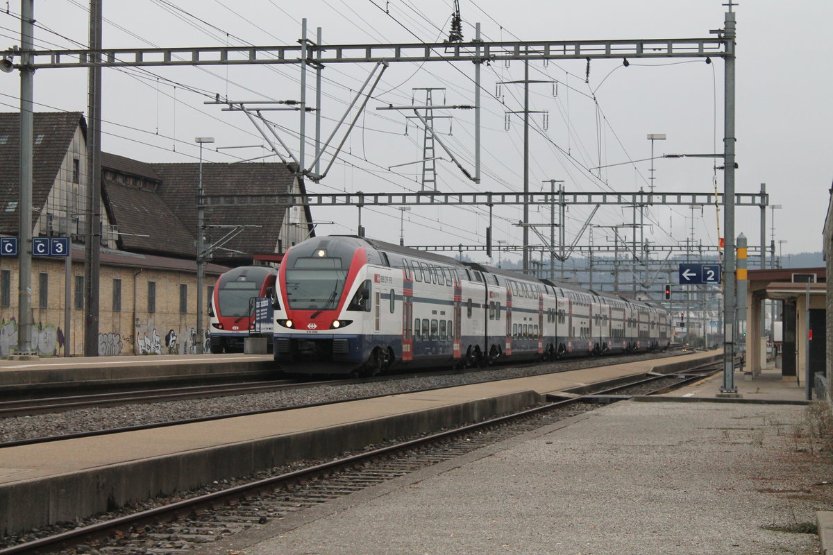 RABe 511 009 (und knapp sichtbar der RABe 511 002 ''Stadt Zürich) am 29.11.2020 in Oberwinterthur unterwegs als S11