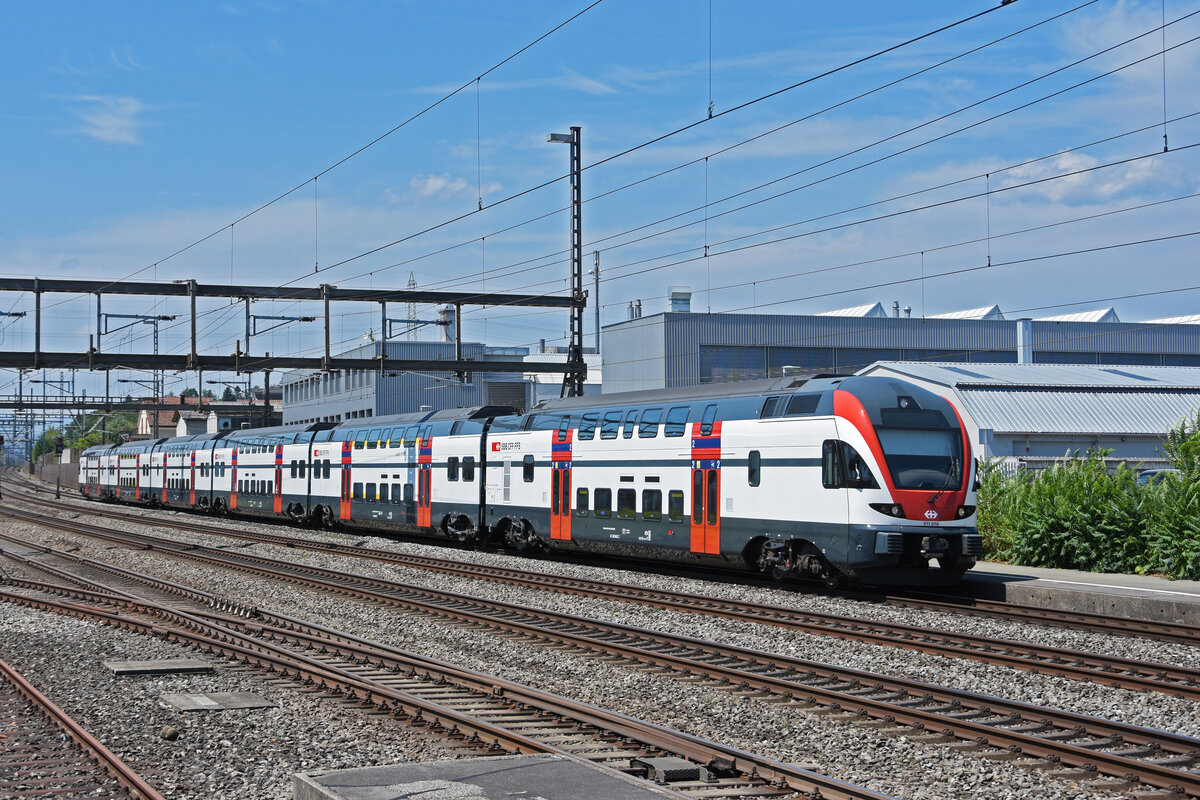 RABe 511 016 KISS durchfährt am 25.07.2022 den Bahnhof Rupperswil.