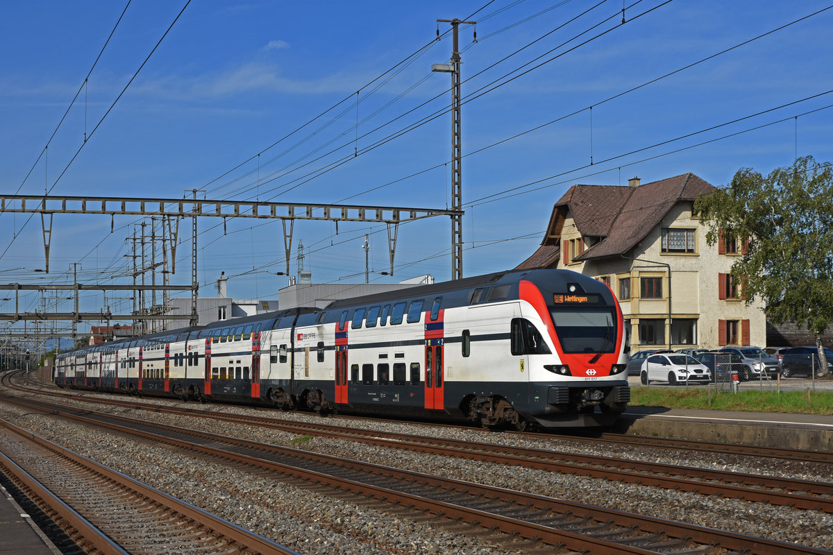 RABe 511 017 durchfährt den Bahnhof Rupperswil. Die Aufnahme stammt vom 10.09.2019.