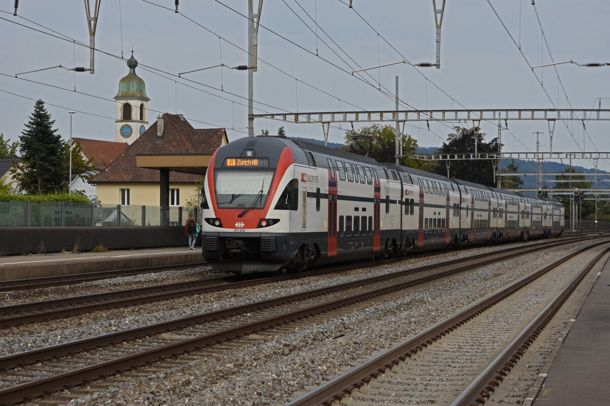 RABe 511 018 KISS durchfährt den Bahnhof Rupperswil. Die Aufnahme stammt vom 25.09.2021.