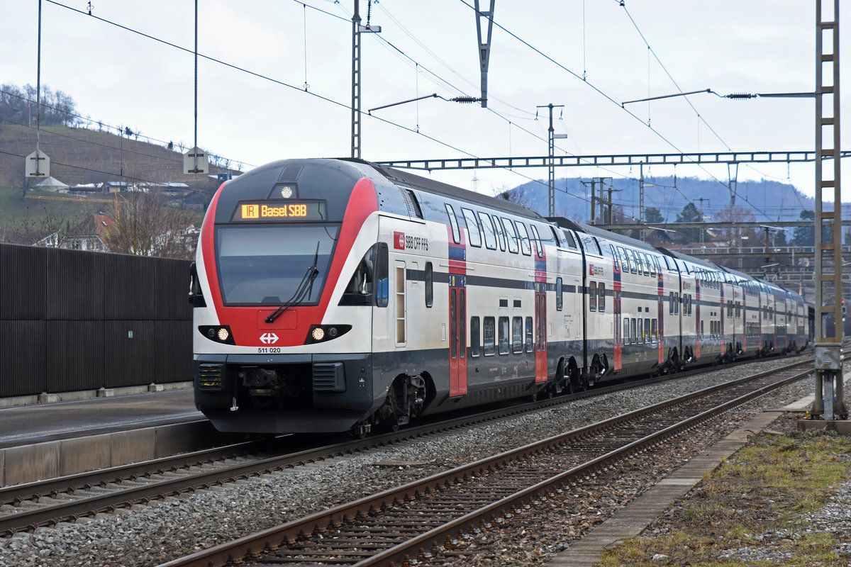 RABe 511 020 durchfährt den Bahnhof Gelterkinden. Die Aufnahme stammt vom 02.02.2019.