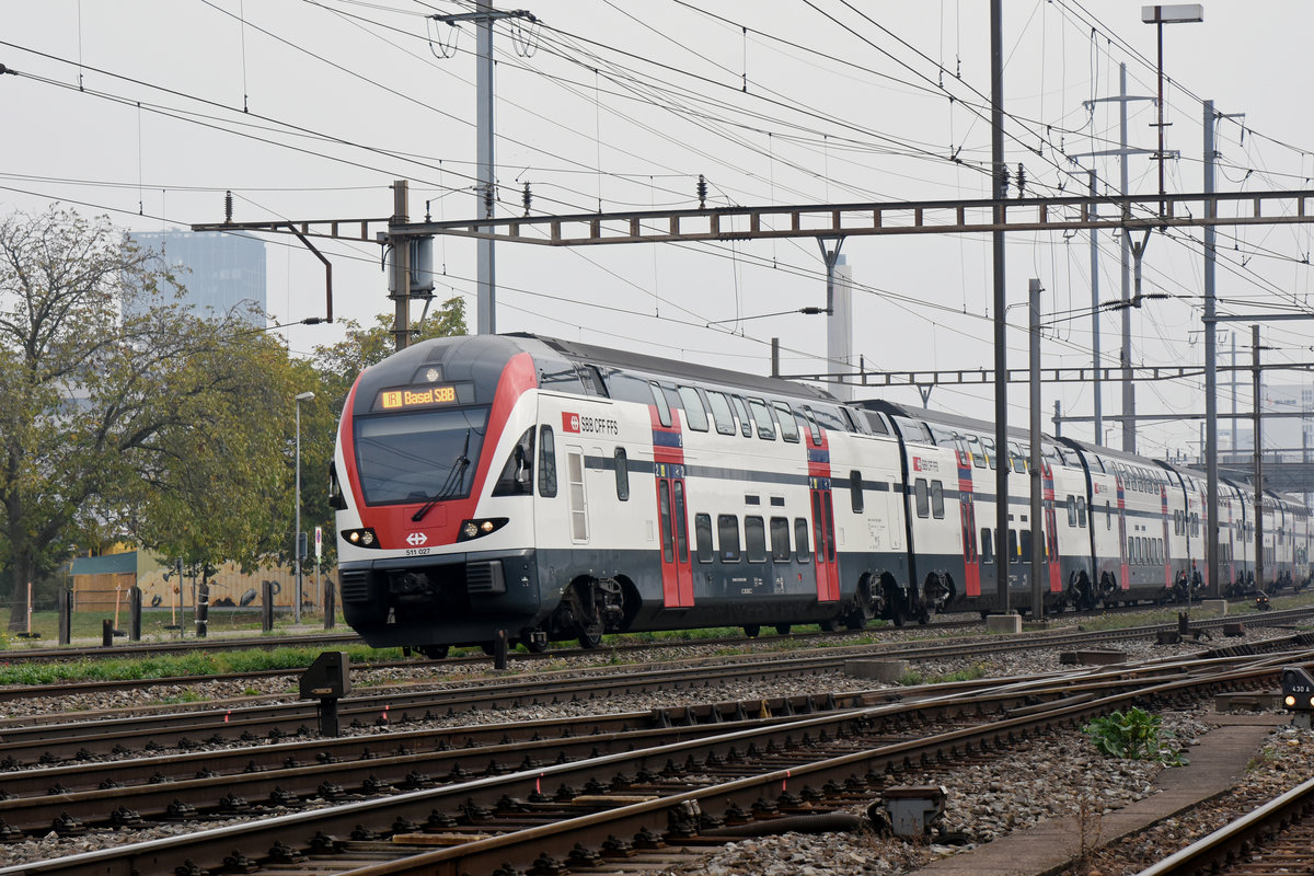 RABe 511 027 durchfährt den Bahnhof Pratteln. Die Aufnahme stammt vom 20.1.2018.