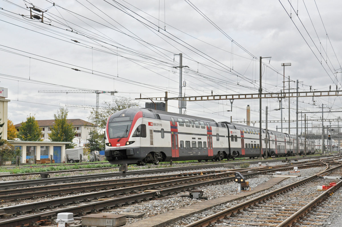 RABe 511 029  KISS  durchfährt den Bahnhof Pratteln. Die Aufnahme stammt vom 23.10.2019.