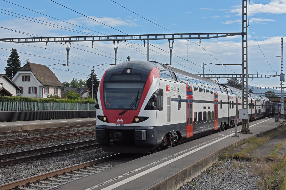RABe 511 029 KISS durchfährt am 21.09.2023 den Bahnhof Rupperswil.