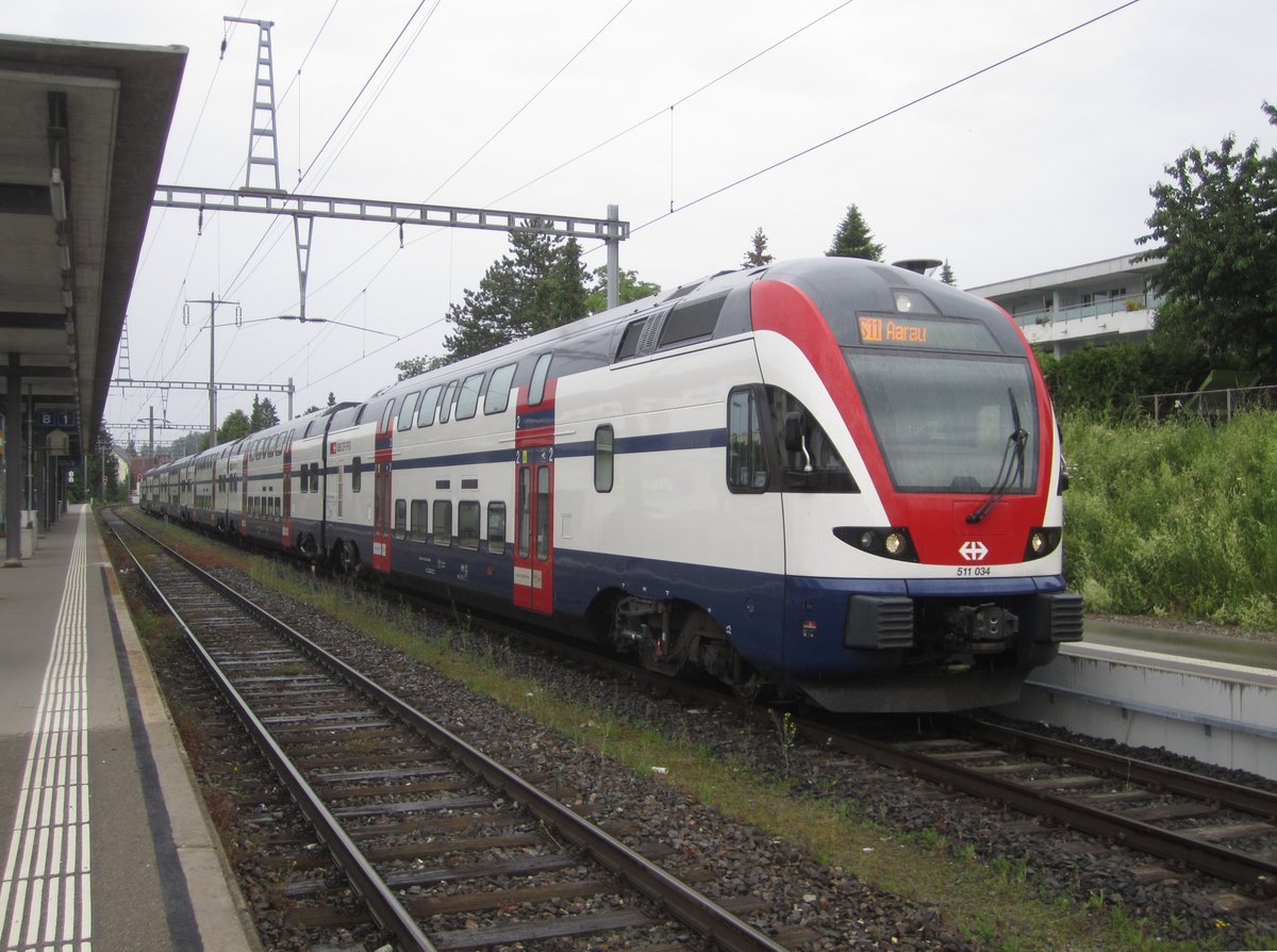 RABe 511 034 am 9.6.2019 in Seuzach. Nach 28 Jahren bedient nicht mehr die S12 nach Brugg, sondern die S11 nach Aarau die Winterthurer Vorortsgemeinde.