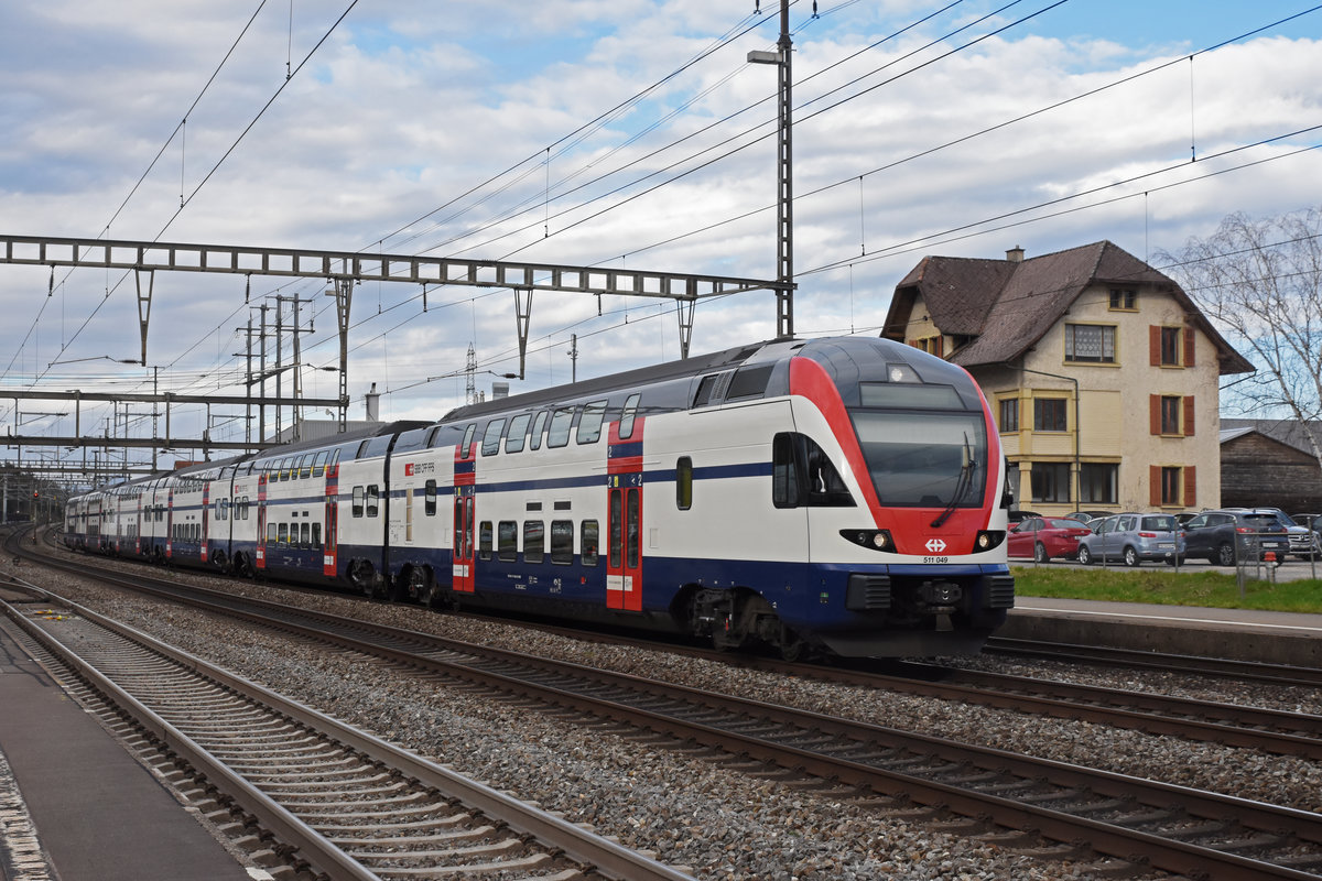 RABe 511 049 durchfährt den Bahnhof Rupperswil. Die Aufnahme stammt vom 13.03.2020.