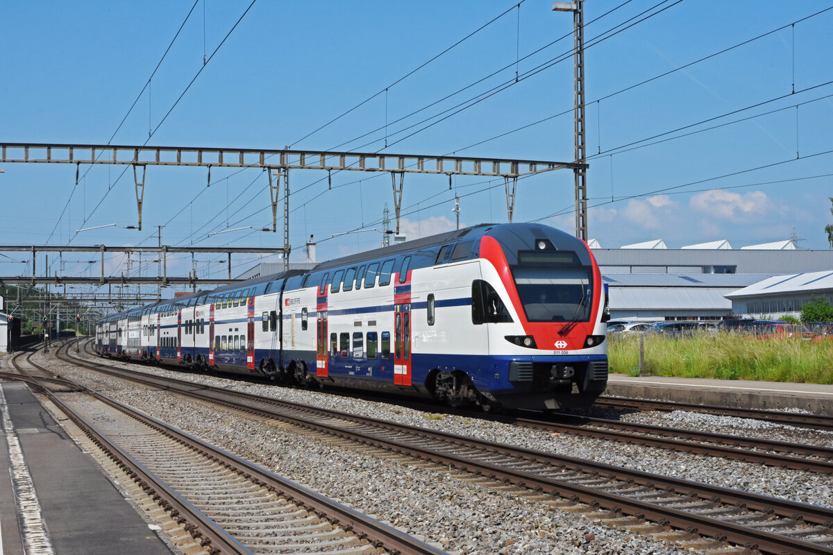 RABe 511 058 KISS durchfährt den Bahnhof Rupperswil. Die Aufnahme stammt vom 10.06.2021.
