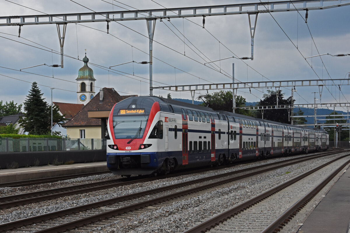 RABe 511 061 KISS durchfährt denn Bahnhof Rupperswil. Die Aufnahjme stammt vom 17.07.2021.