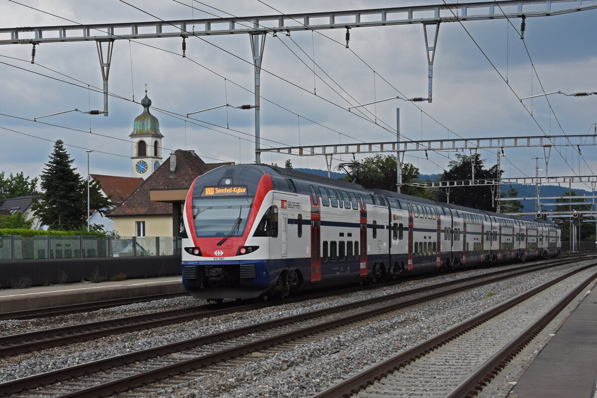 RABe 511 061 KISS durchfährt denn Bahnhof Rupperswil. Die Aufnahjme stammt vom 17.07.2021.