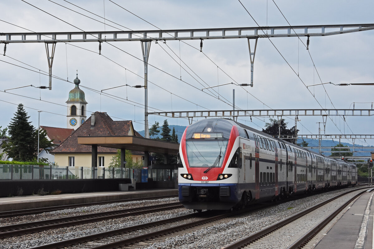 RABe 511 067 KISS, auf der S 11, durchfährt den Bahnhof Rupperswil. Die Aufnahme stammt vom 17.07.2021.