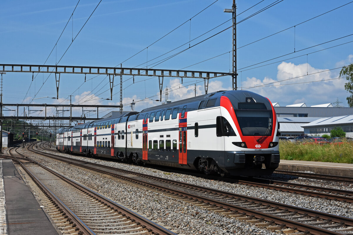 RABe 511 102 KISS durchfährt den Bahnhof Rupperswil. Die Aufnahme stammt vom 10.06.2021.