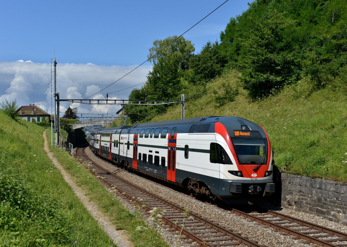 RABe 511 105 als RE nach Romont am 26.08.2013 bei Grandvaux.