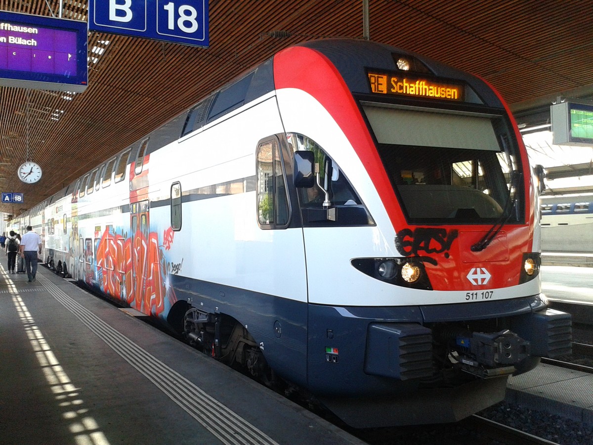 RABe 511 107 als RE 4920 (Zürich HB - Schaffhausen) am 24.7.2015 in Zürich HB.