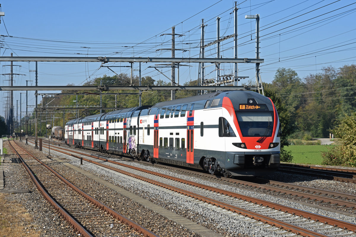 RABe 511 108 durchfährt den Bahnhof Möhlin. Die Aufnahme stammt von 28.09.2018.
