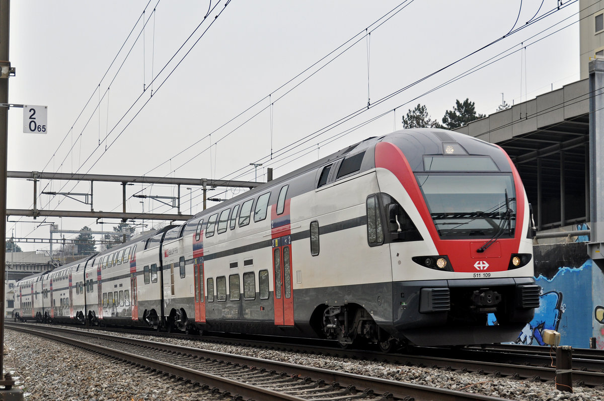 RABe 511 109 fährt Richtung Bahnhof Muttenz. Die Aufnahme stammt vom 01.03.2018.