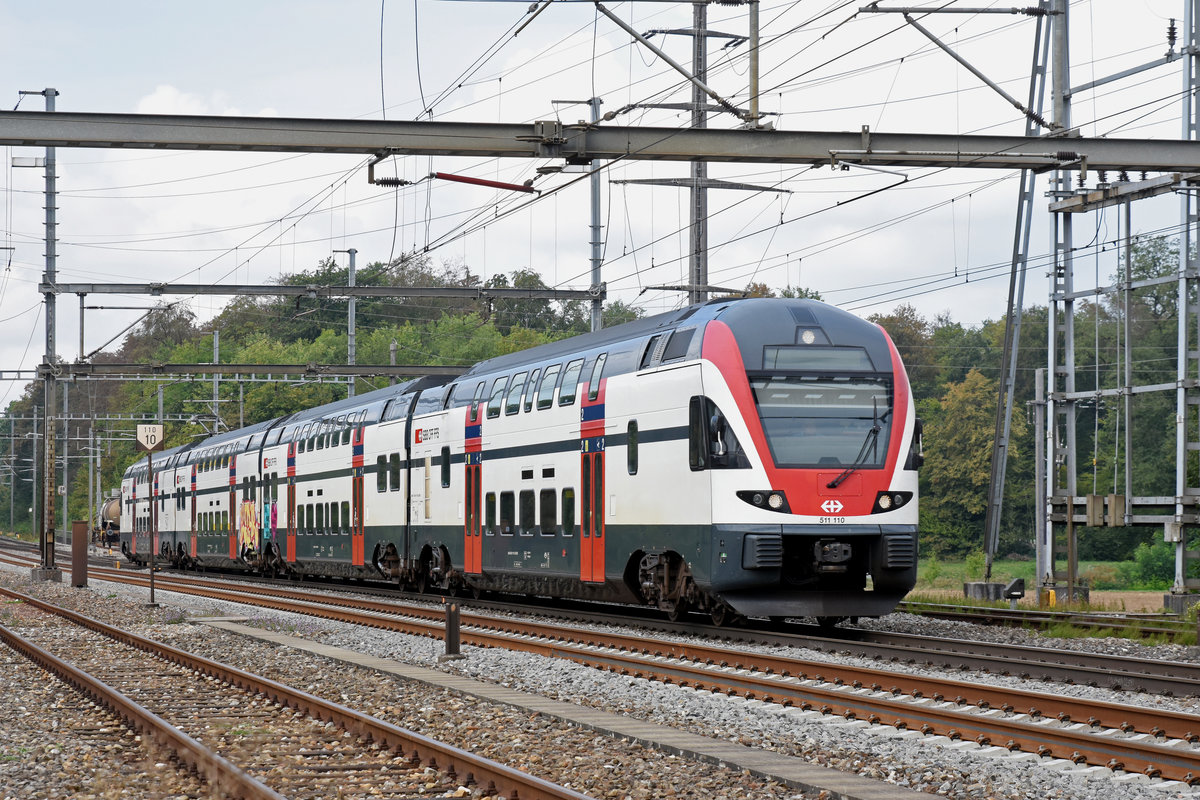 RABe 511 110 KISS durchfährt den Bahnhof Möhlin. Die Aufnahme stammt vom 03.09.2018.